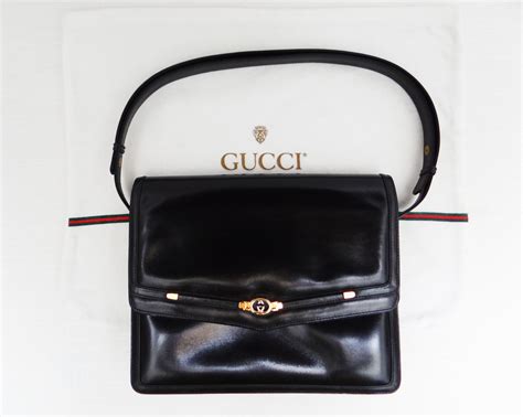 vintage gucci handbag puse closures